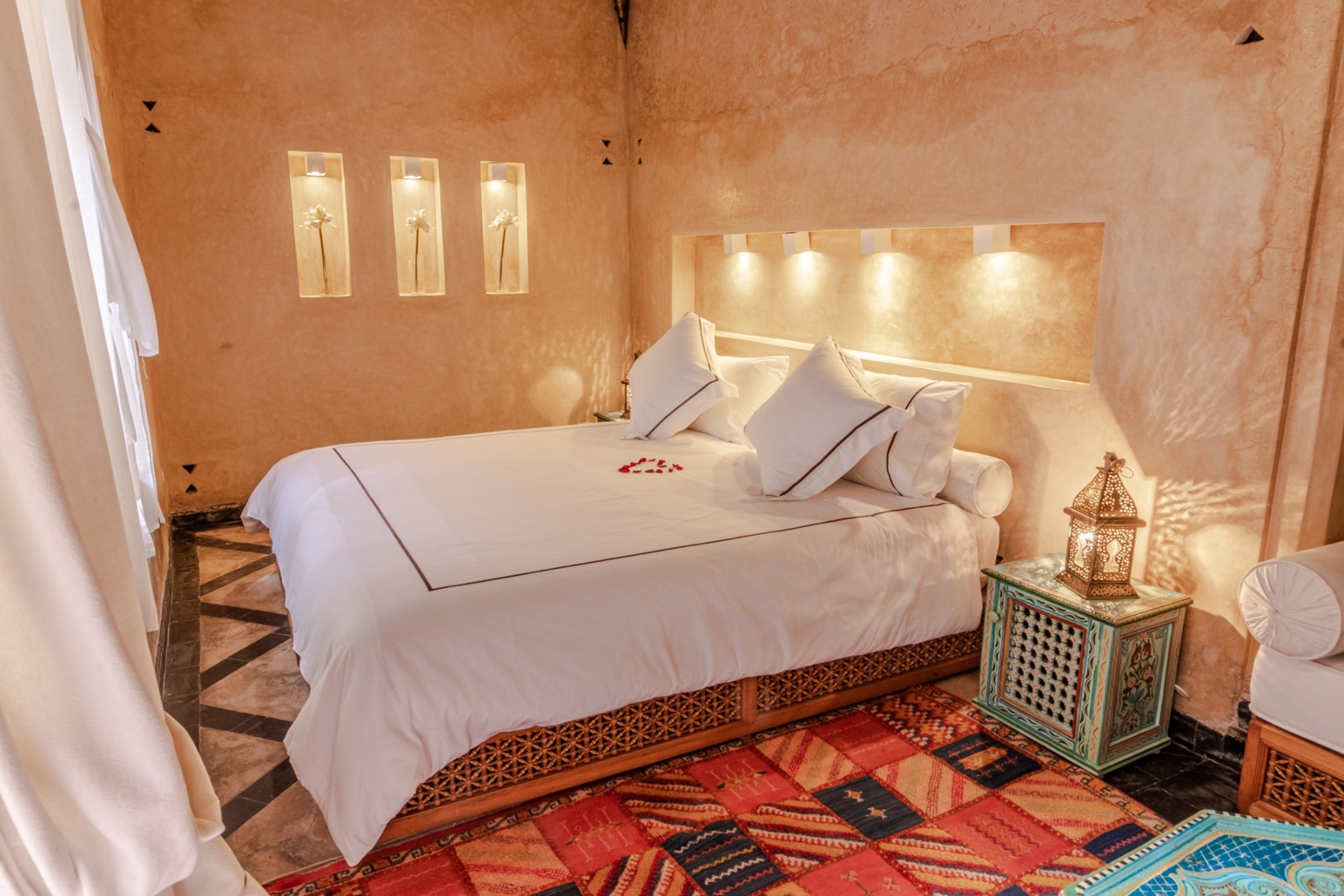 Dar Damana Berber rug bedroom